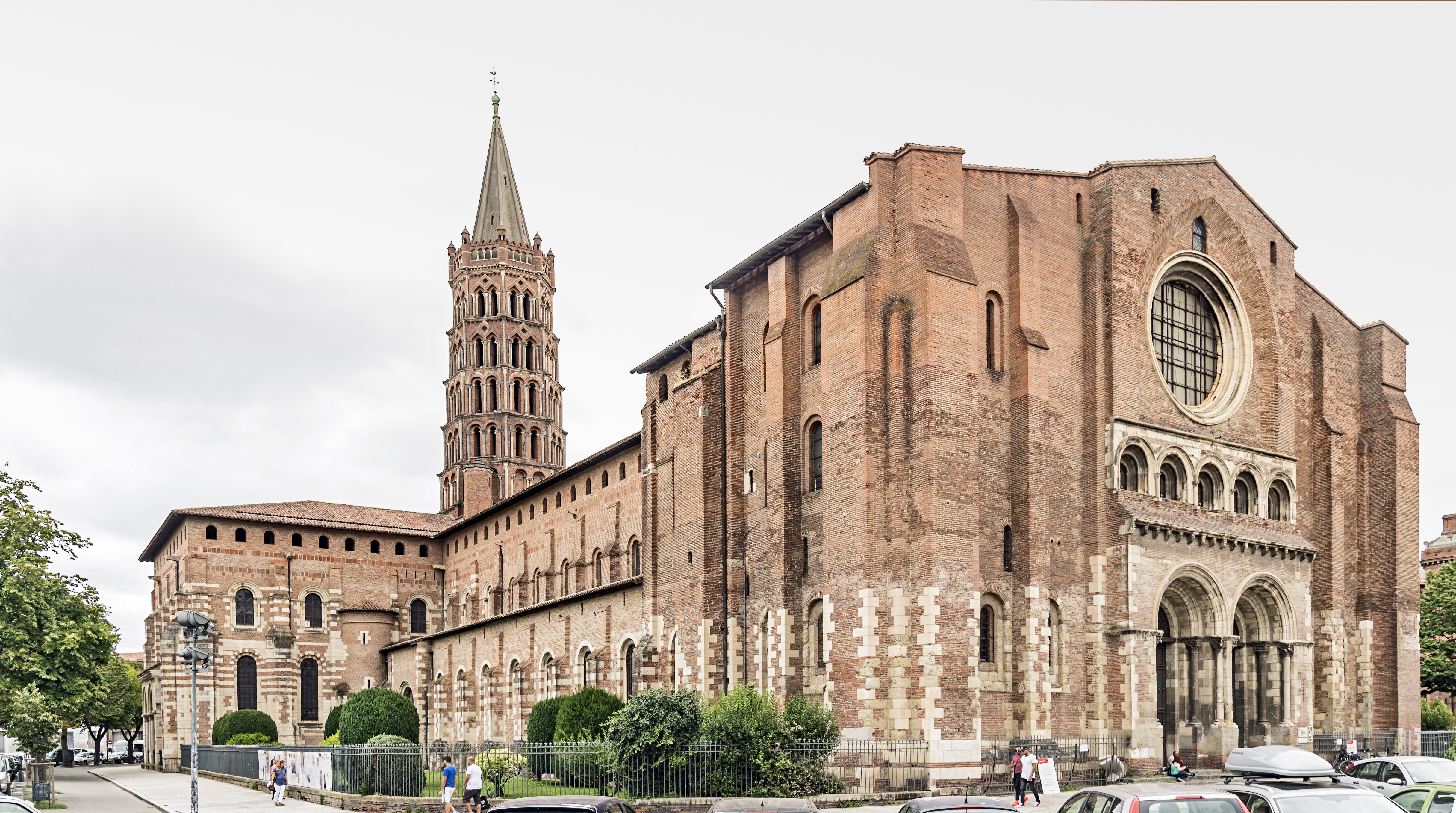 Toulouse Historic Center - Basilique Saint-Sernin